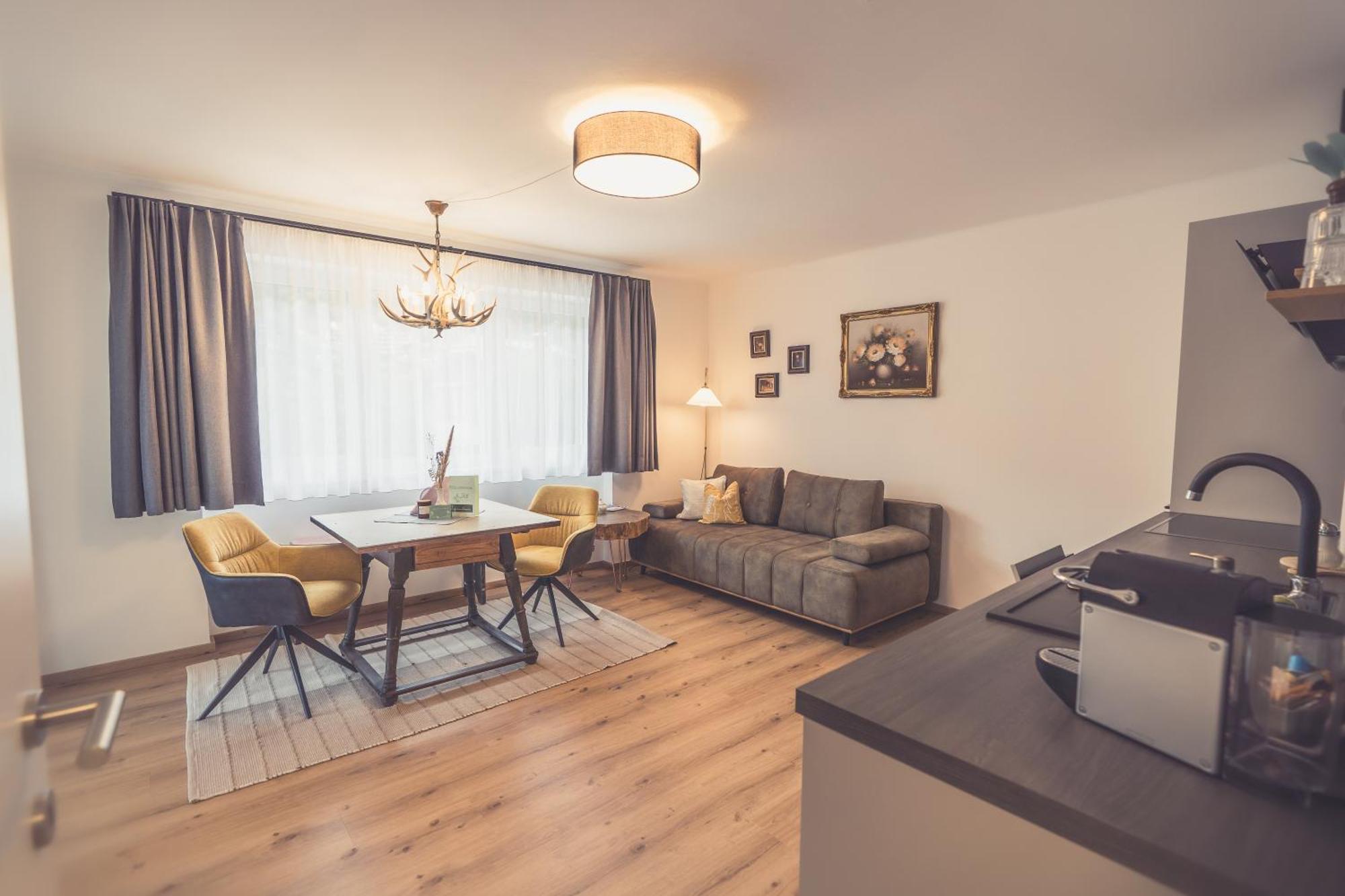 Anna Pertl - Lieblingsquartier Aparthotel Sankt Gilgen Bagian luar foto