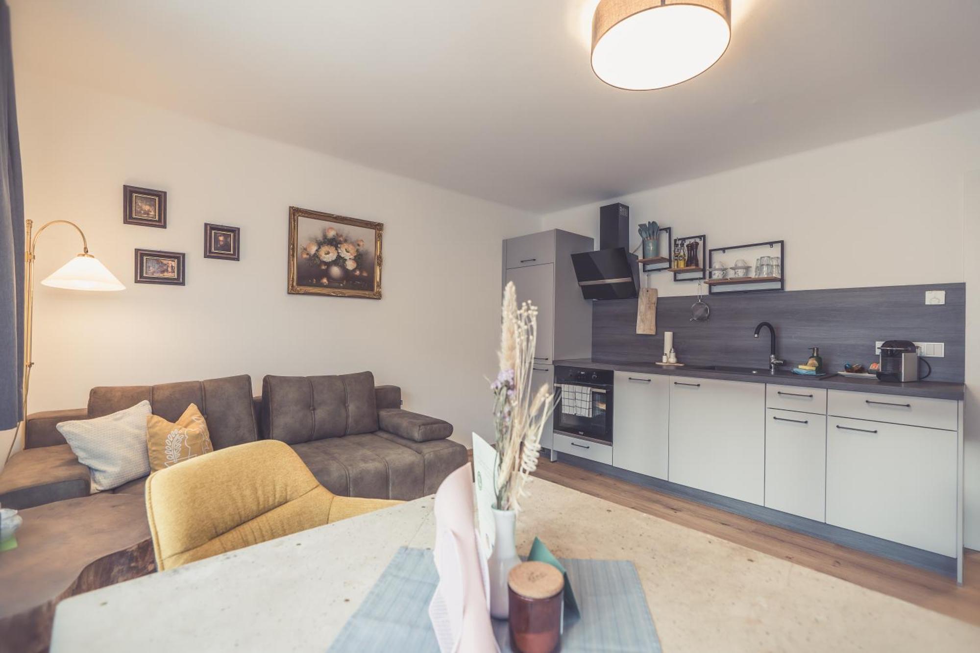 Anna Pertl - Lieblingsquartier Aparthotel Sankt Gilgen Bagian luar foto