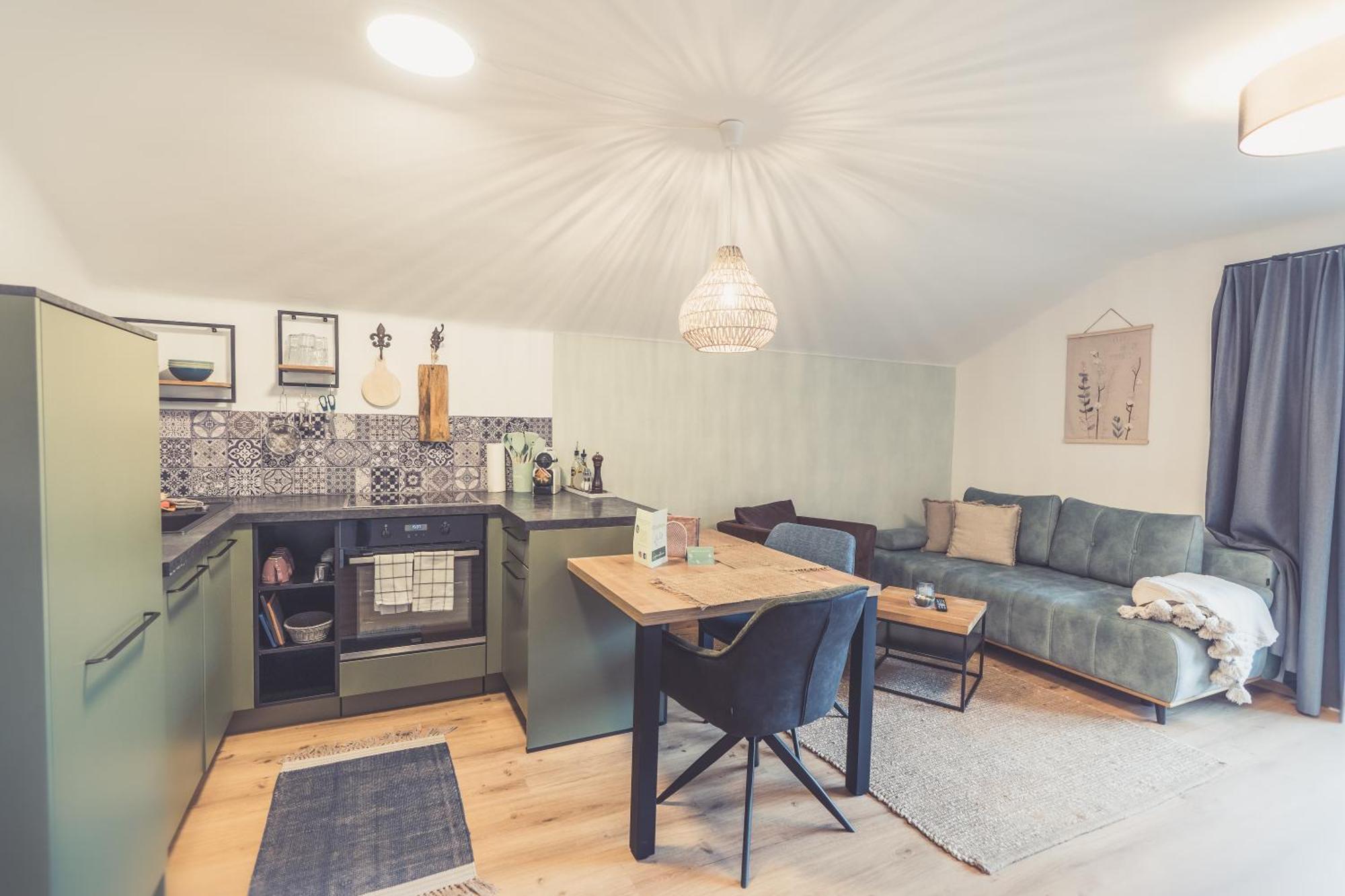 Anna Pertl - Lieblingsquartier Aparthotel Sankt Gilgen Bagian luar foto
